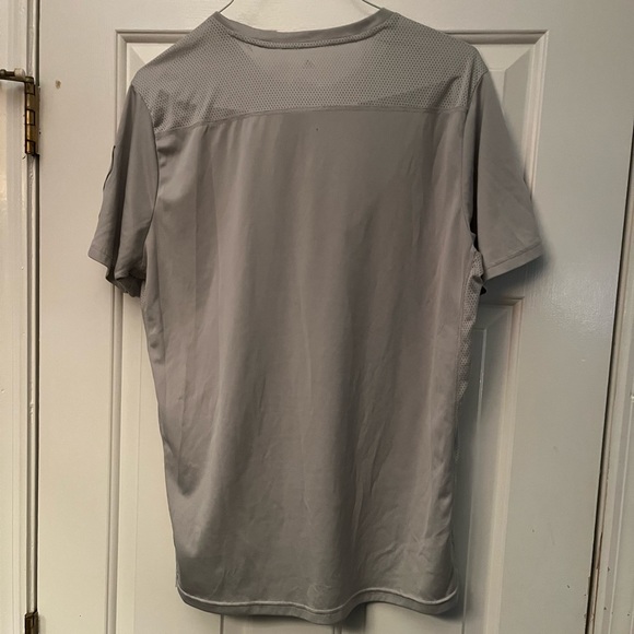 Grey Adidas Running shirt - Picture 3 of 3